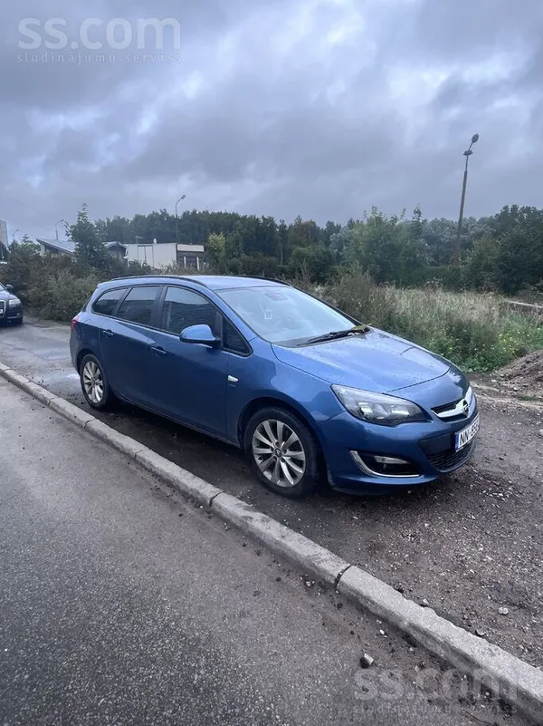 Opel Pārdodu opel astra 2.0cdti lieliskā stāvoklī, jaun