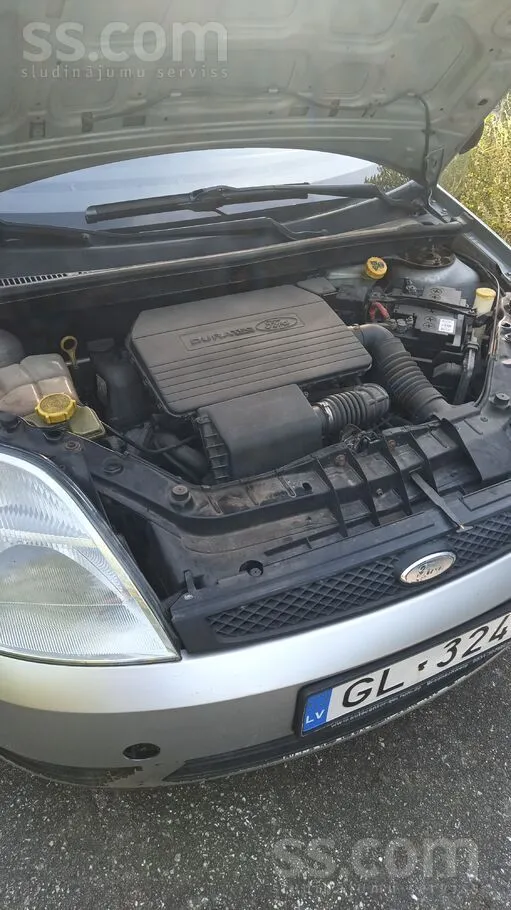 Pārdodu 1.3 iet labi. ...