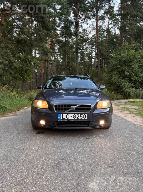Volvo V50