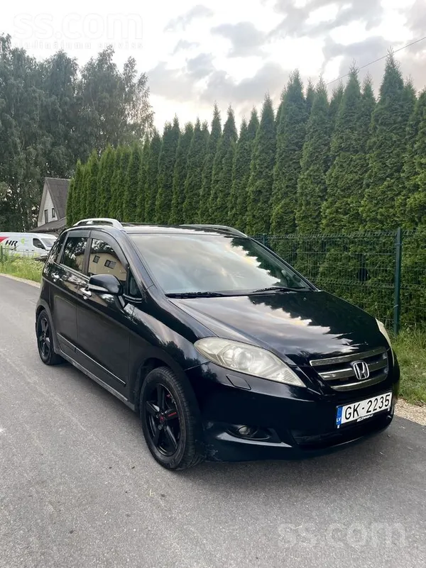 Honda FR-V