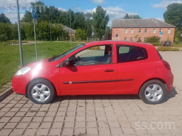 Renault Продается малолитражка в хорошем состоянии. Малень