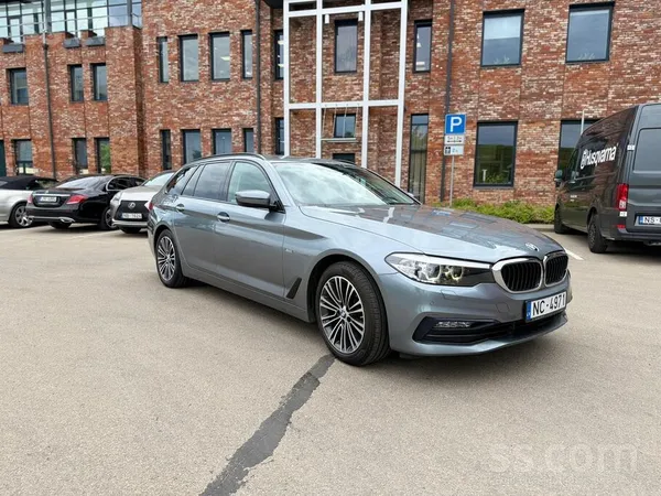BMW 520