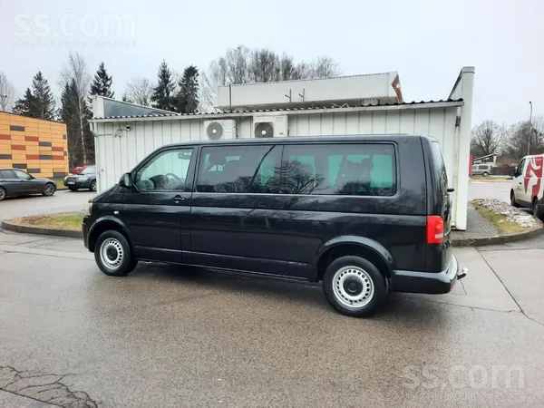Volkswagen VW Caravelle Trendline, 2.0 tdi (103 кВ), 2013 год
