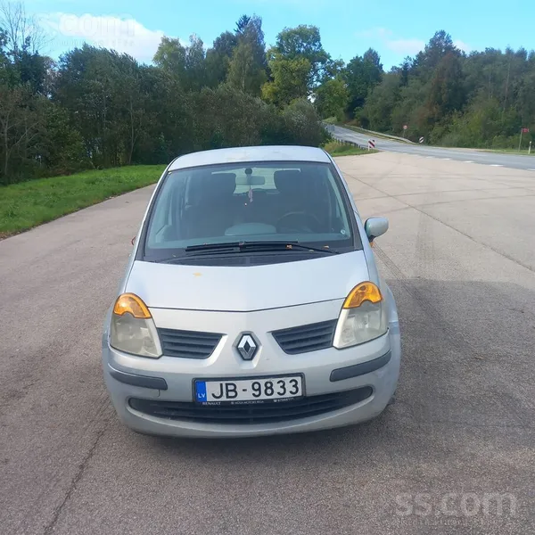 Pārdodu auto ar daudz vizuāliem defektiem. Tehniski arī ir pa kādai nepilnīb