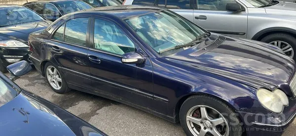Mercedes C270
