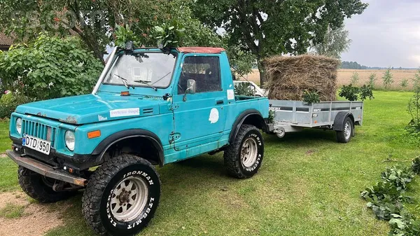 Suzuki Samurai