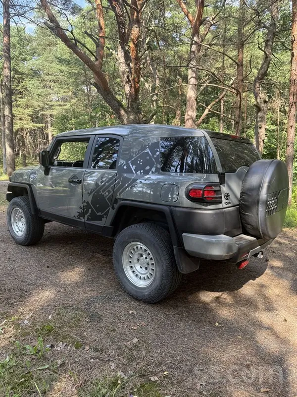 Toyota FJ