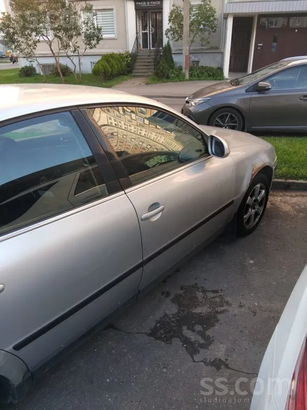 Volkswagen Passat (B5) 2004, 1.9D dīzelis, Automāts, Sedans, Sudrabs — Latvijā