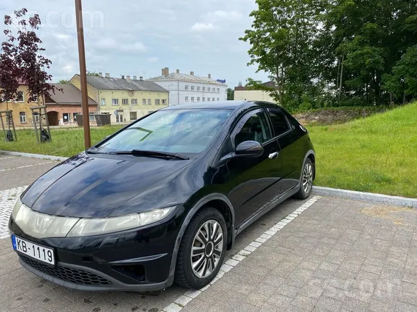 Honda Pārdodu Honda Civic, kura savā dzīvē jau daudz ko 