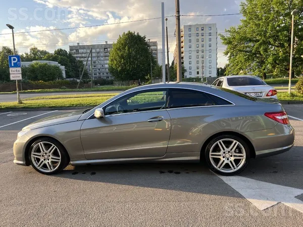 Mercedes E350