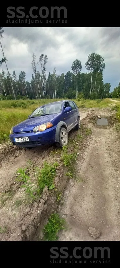 4x4. 80 eiro uz 1000 km. 
Tikko izieta tehniskā apskate un protams nodoklis