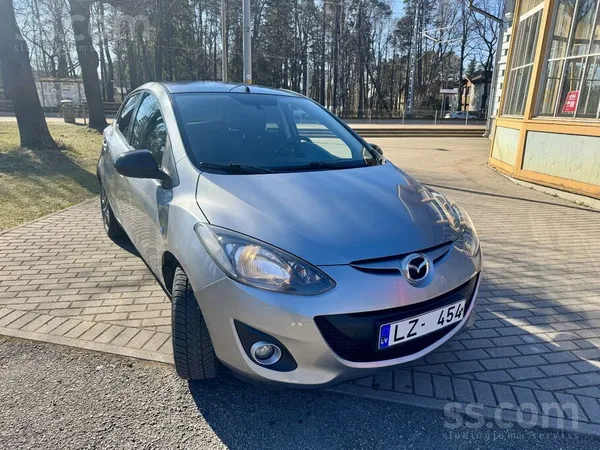 Mazda Mazda2