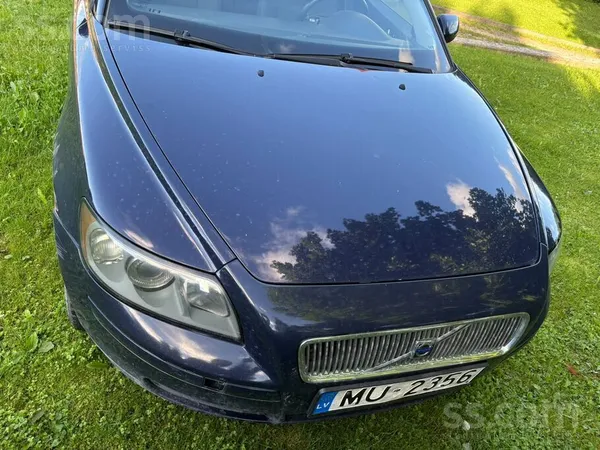 Volvo V50