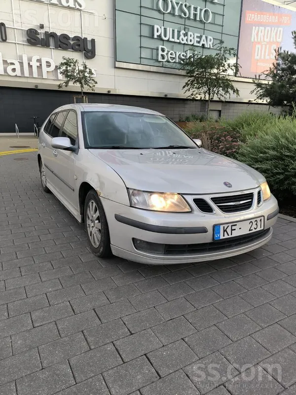 Tiko izieta tehniskā apskate 07.2027.kārtīgs darba auto nav nobraukts. Grīda