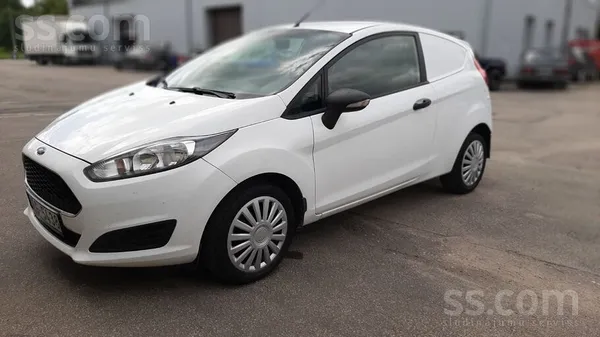 Ford Uzņēmums pārdod auto Ford Fiesta ar tehnisko apska