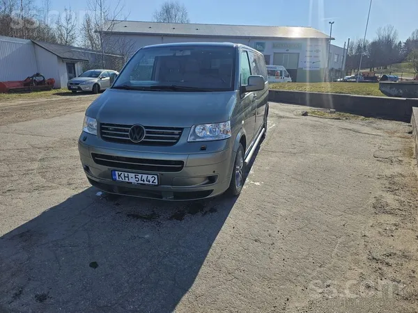 Pārdodu VW Transporter T5 labā tehniskā un vizuālā stāvoklī. Uzticamais 2.5 Tdi 96 kW dzinējs nodrošina labu dinamiku un ir p ...