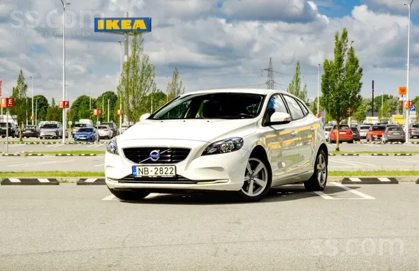 Volvo V40
