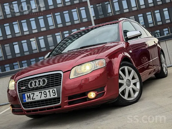 Audi A4 - 1