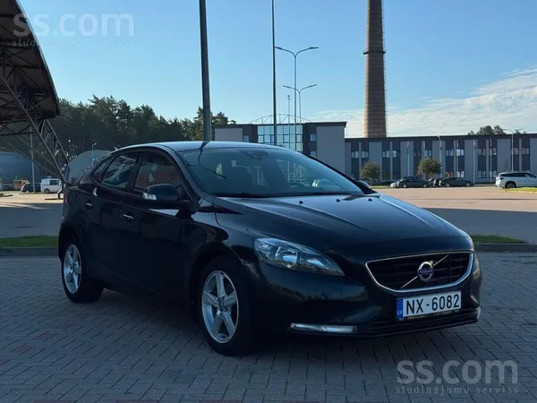 Volvo V40
