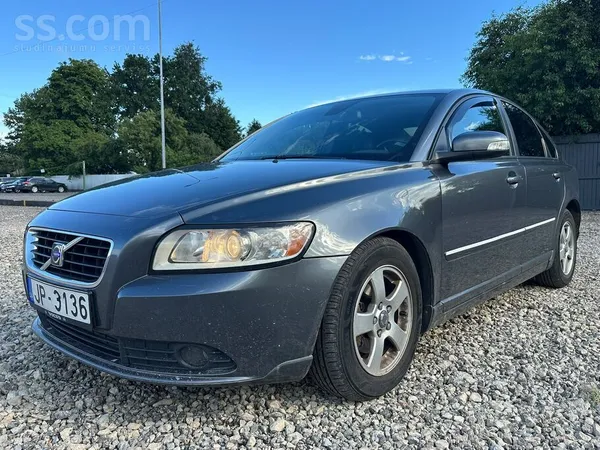 Volvo S40 1.6D (80 kW)
Pārdodu uzticamu un ekonomisku Volvo S40. Auto ir
