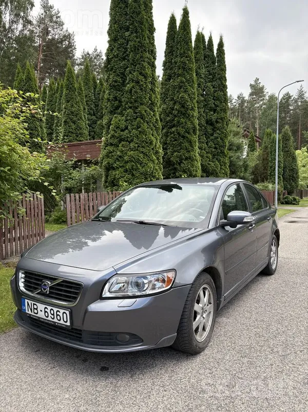 Sakarā ar jauna auto iegādi tiek pārdots Volvo S40 2.0 L dīzelis. Auto ir teicamā tehniskā un vizuālā stāvoklī un neprasa tūl ...