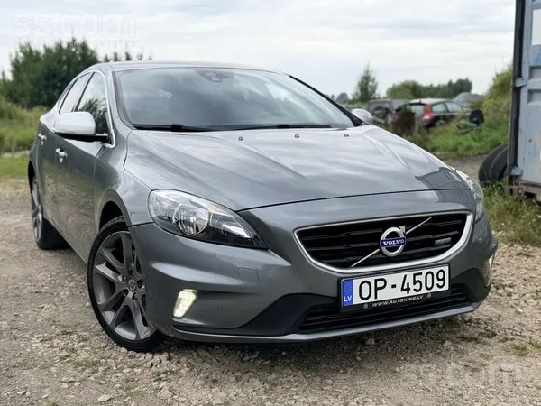 Volvo V40