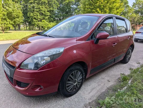 Renault Scenic - 1