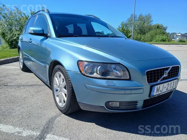 Volvo V50
