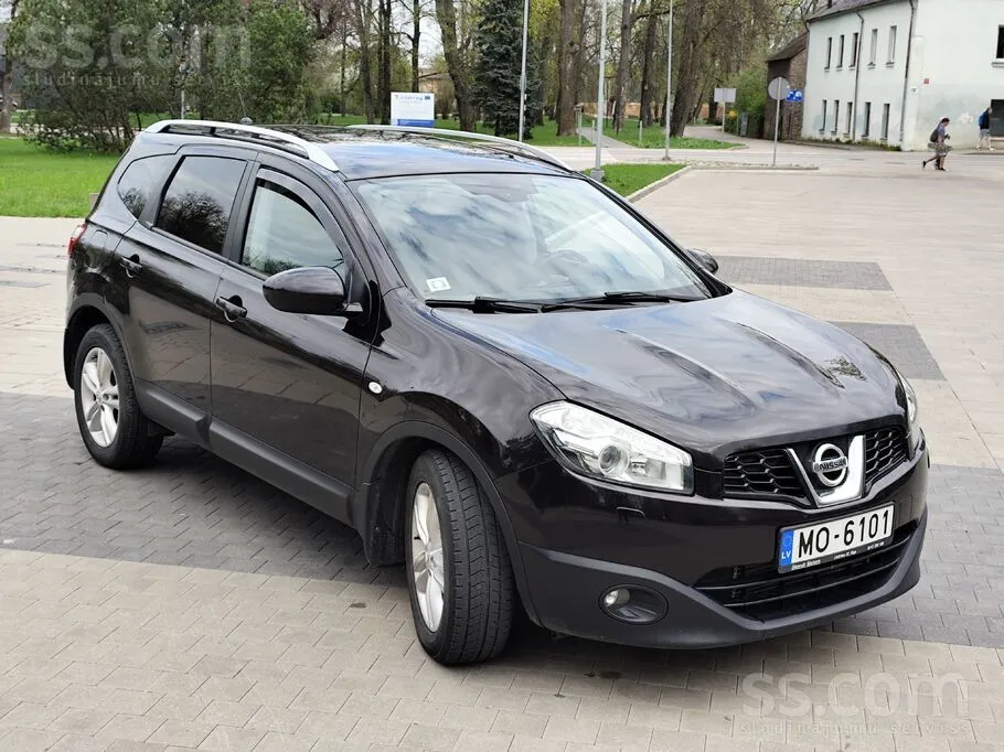 Nissan Qashqai - 2