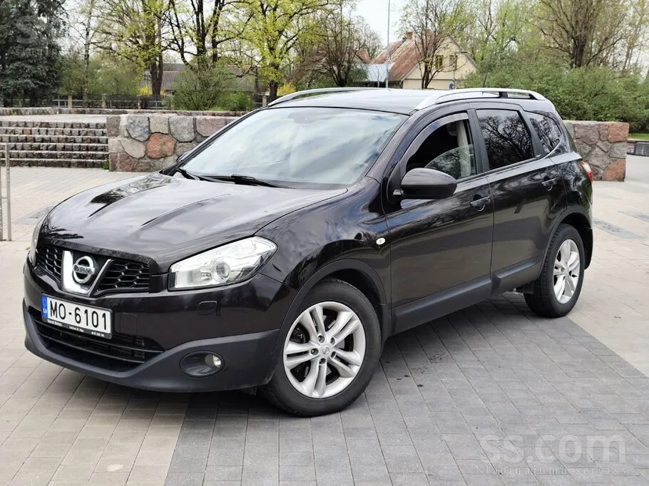 Nissan Qashqai - 1