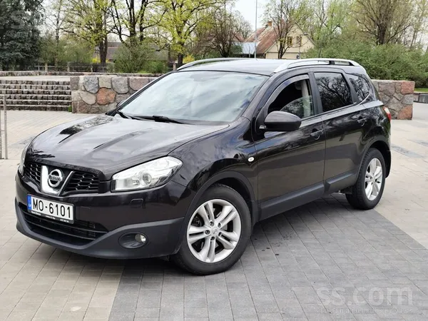 Nissan Qashqai - 1