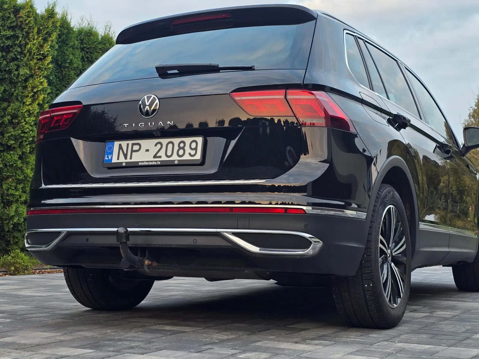 Volkswagen Tiguan - 2